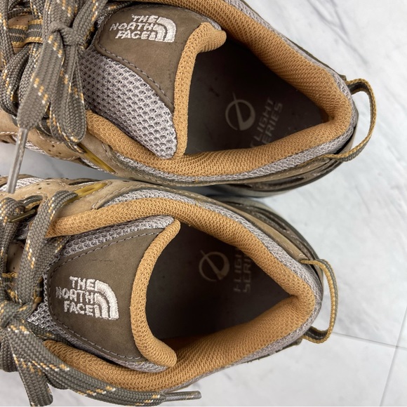 •The North Face womens hiking Sneakers shoes Size 8 TNF Trail Grip - Picture 11 of 13